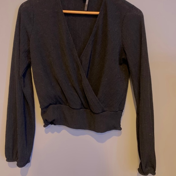 Black blouse - Picture 2 of 4